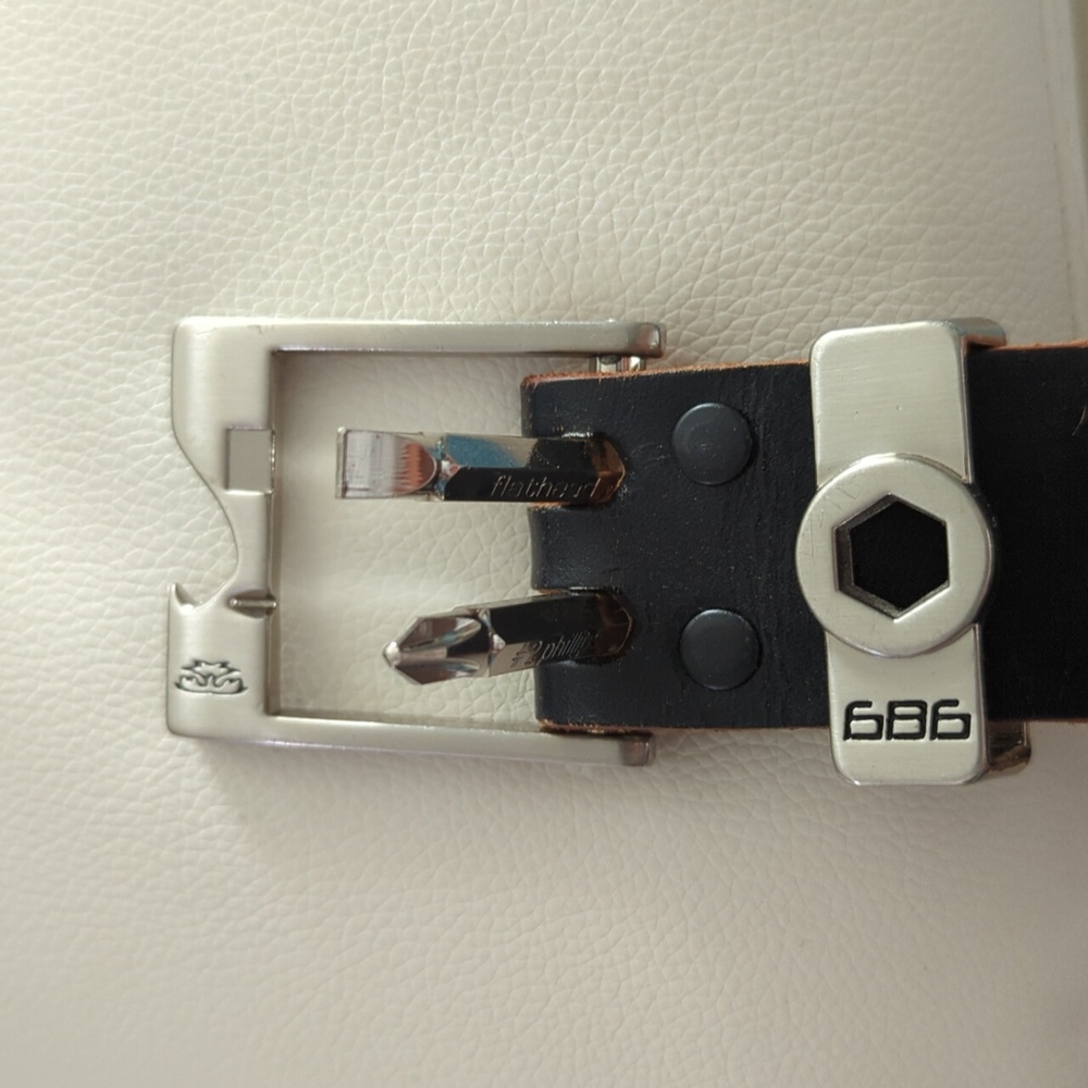 686 Leather Multi-tool Built-in-Buckle Belt 31"-34"